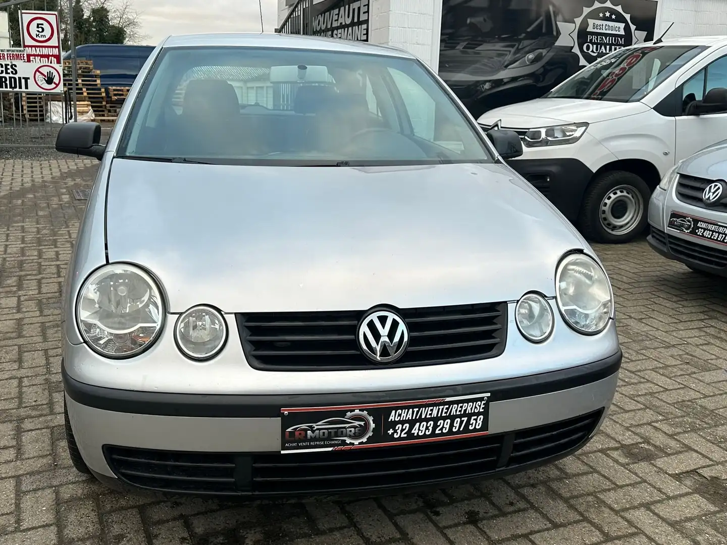 Volkswagen Polo 1.2i 12v Comfortline disponible immédiatement Grijs - 2