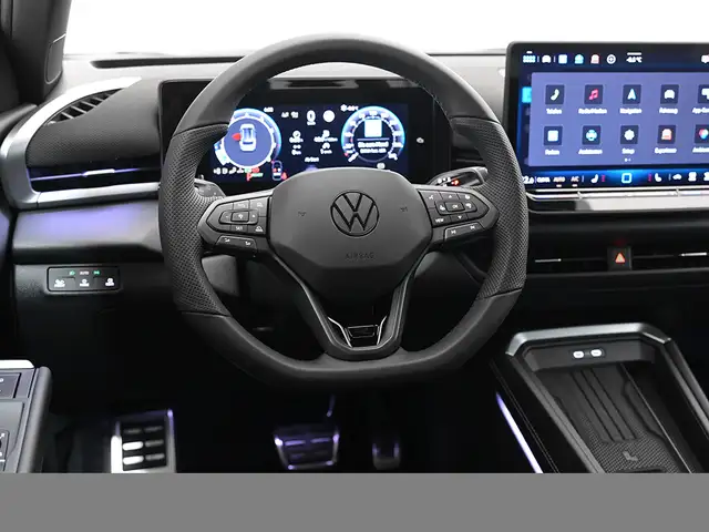 Volkswagen T-Roc view 14