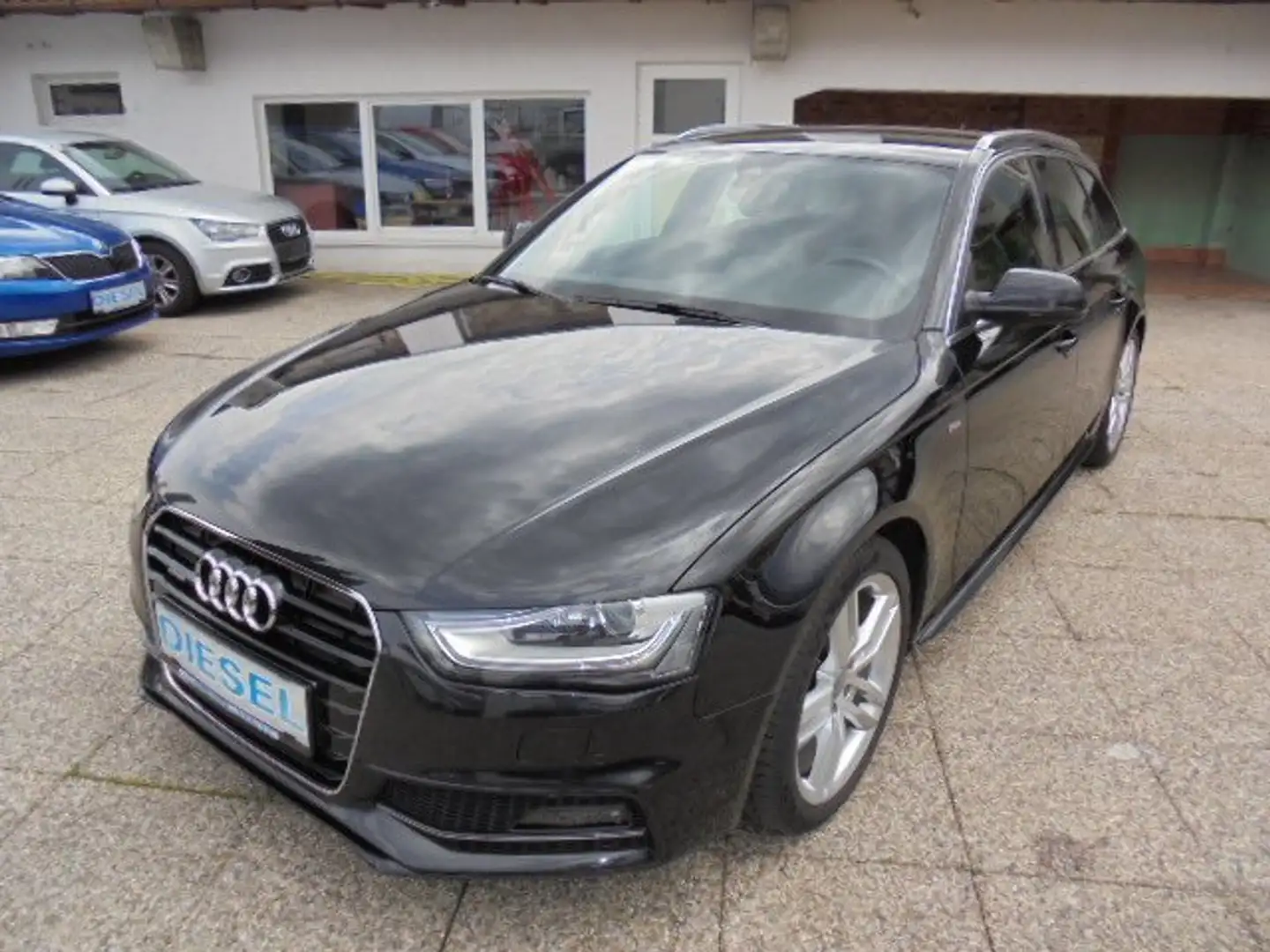 Audi A4 Avant 2,0 TDI quattro Sport DPF S-tronic - S-Line Noir - 1