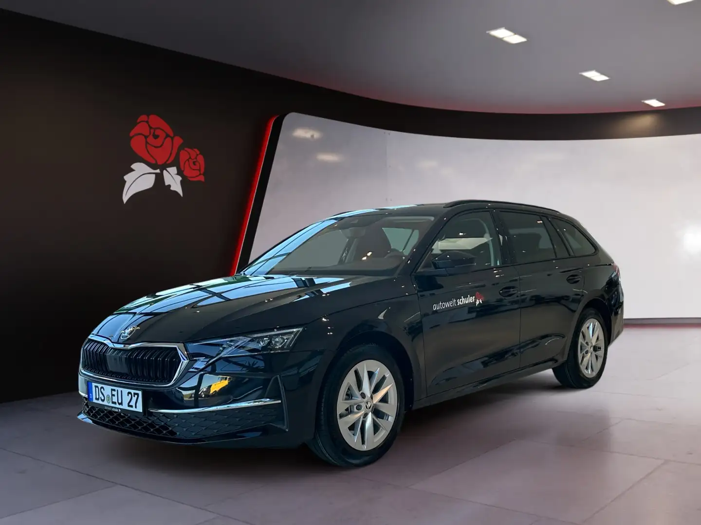 Skoda Octavia Combi 1,5 mHEV TSI DSG Selection Schwarz - 2