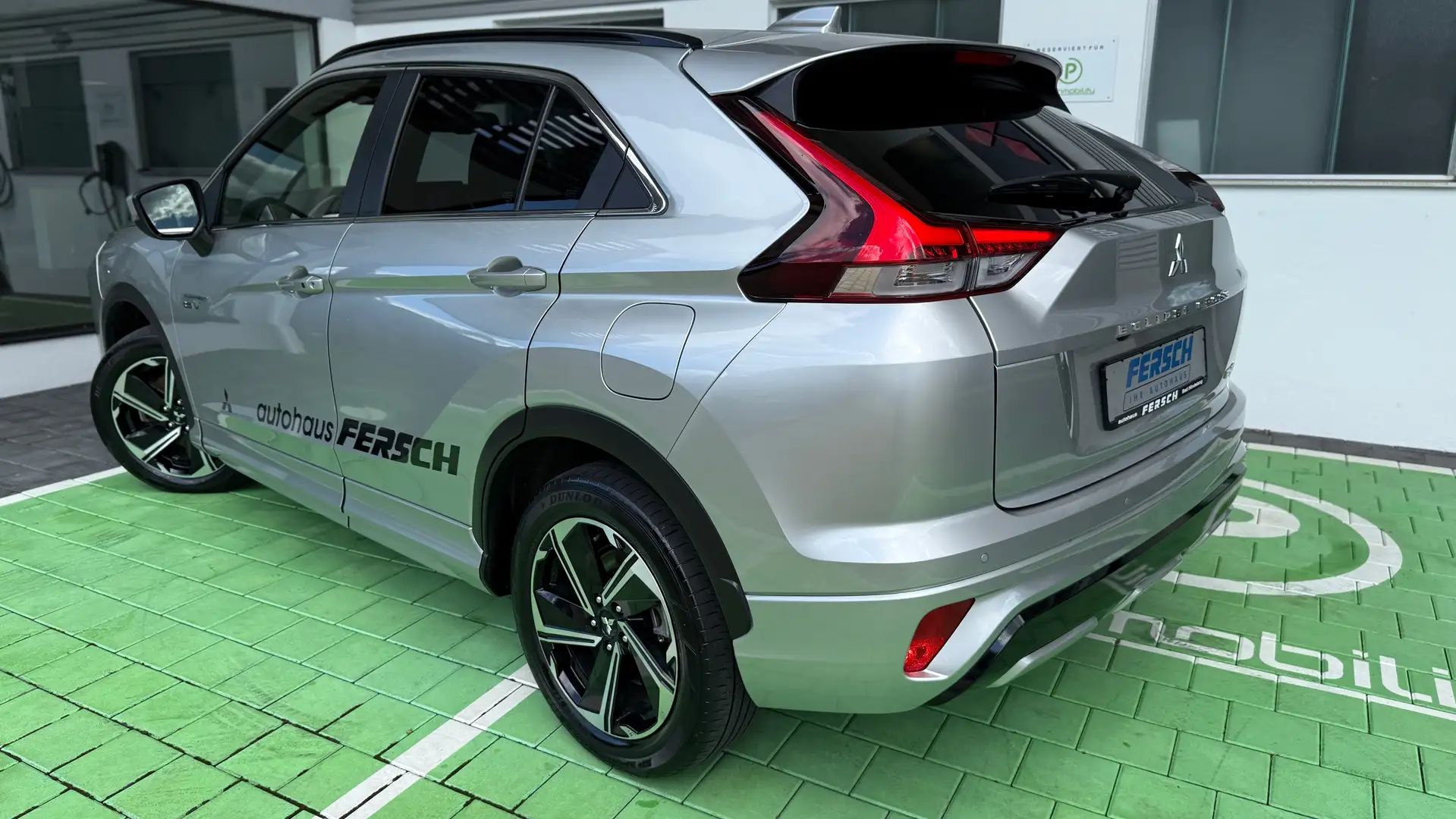 Mitsubishi Eclipse Cross PHEV Top Autom. 4x4 m. AHK u. Standheizung.SD Argent - 2