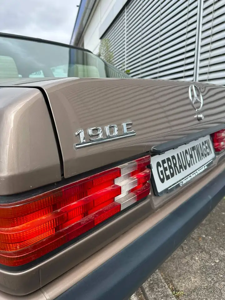 Mercedes-Benz 190 E 1.8, foto 3