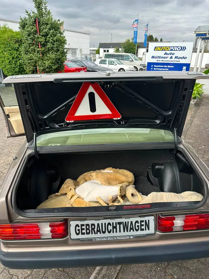 Mercedes-Benz 190 E 1.8, foto 10