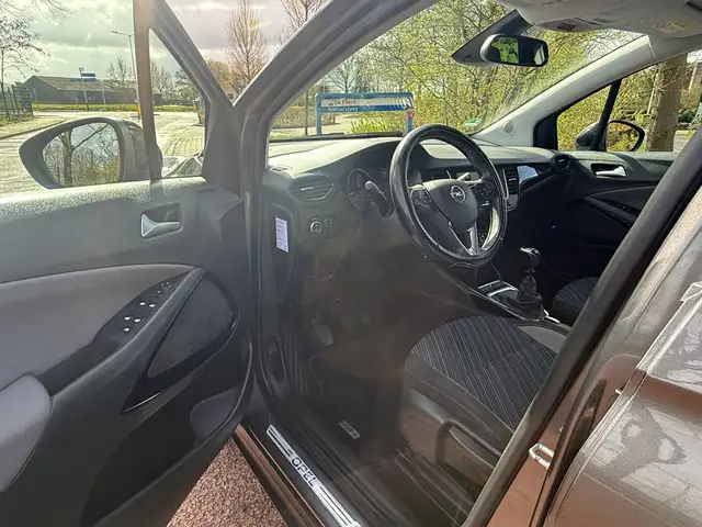 Opel Crossland X view 10