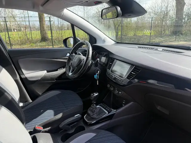 Opel Crossland X view 13