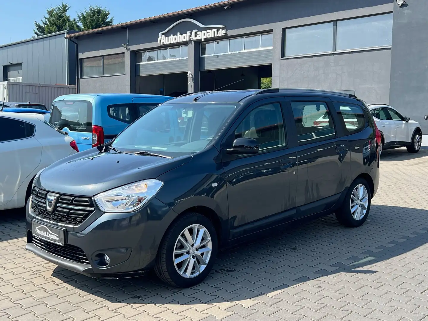 Dacia Lodgy Lodgy Comfort/Klima/Navi/Kamera/PDC/2.Ha/ZV/Eu6/ Schwarz - 1