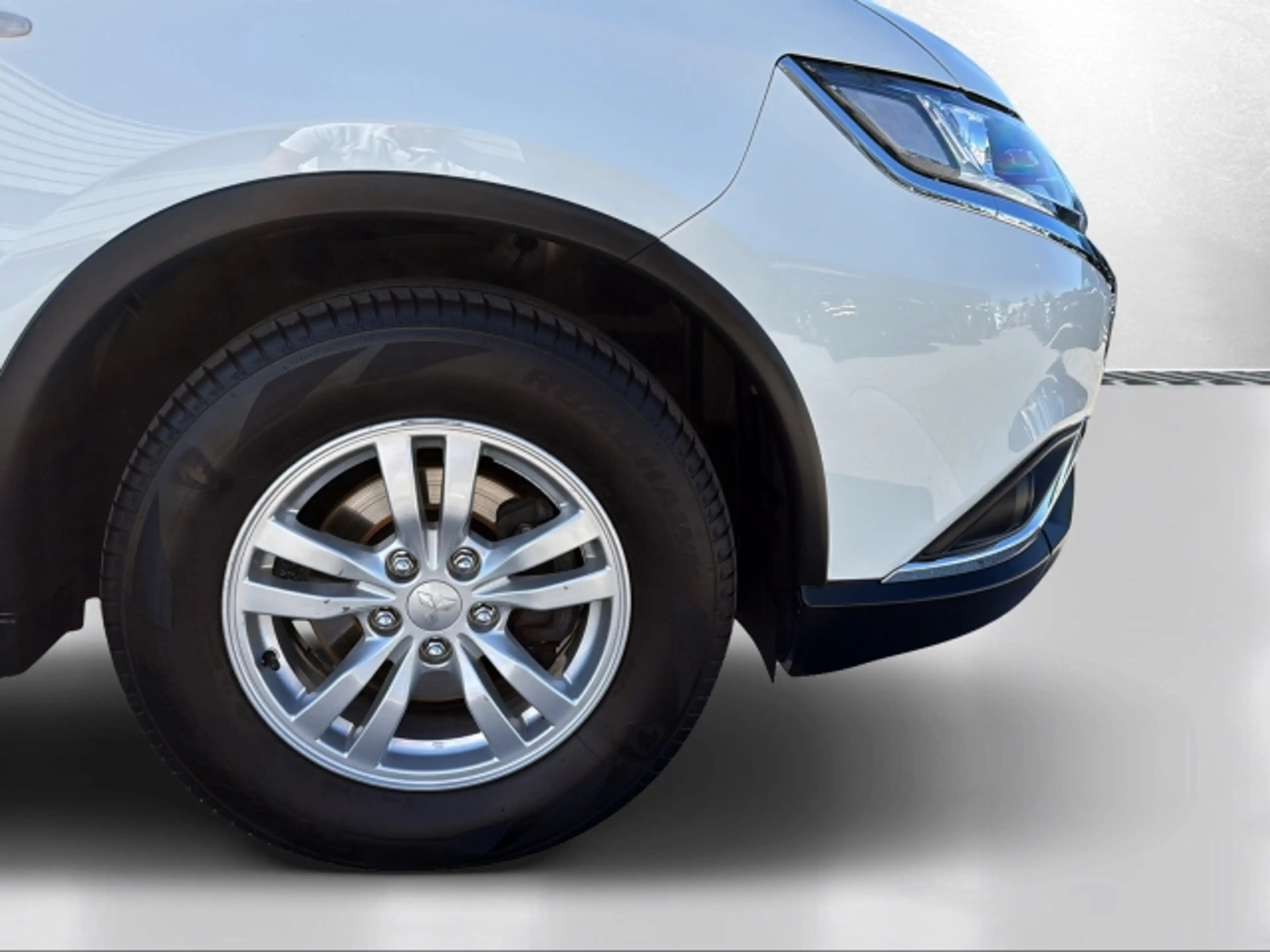 Mitsubishi Outlander 2,0 2WD AS&G — photo 7
