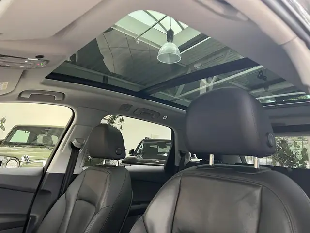 Audi Q7 view 15