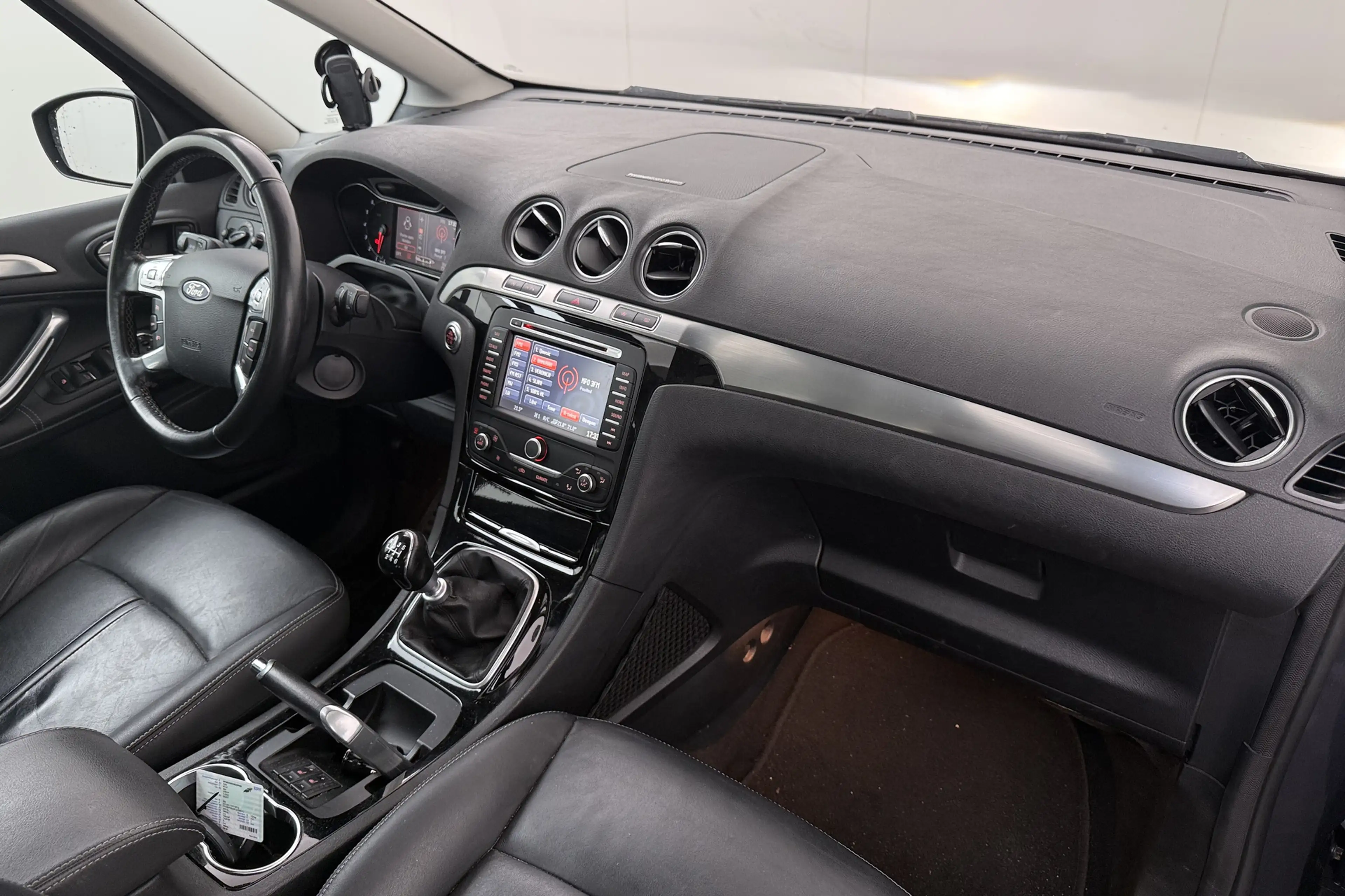 Ford Galaxy 1.6T 160 PK Platinum 7p. Pano-Dak Leder Trekhaak M — photo 18