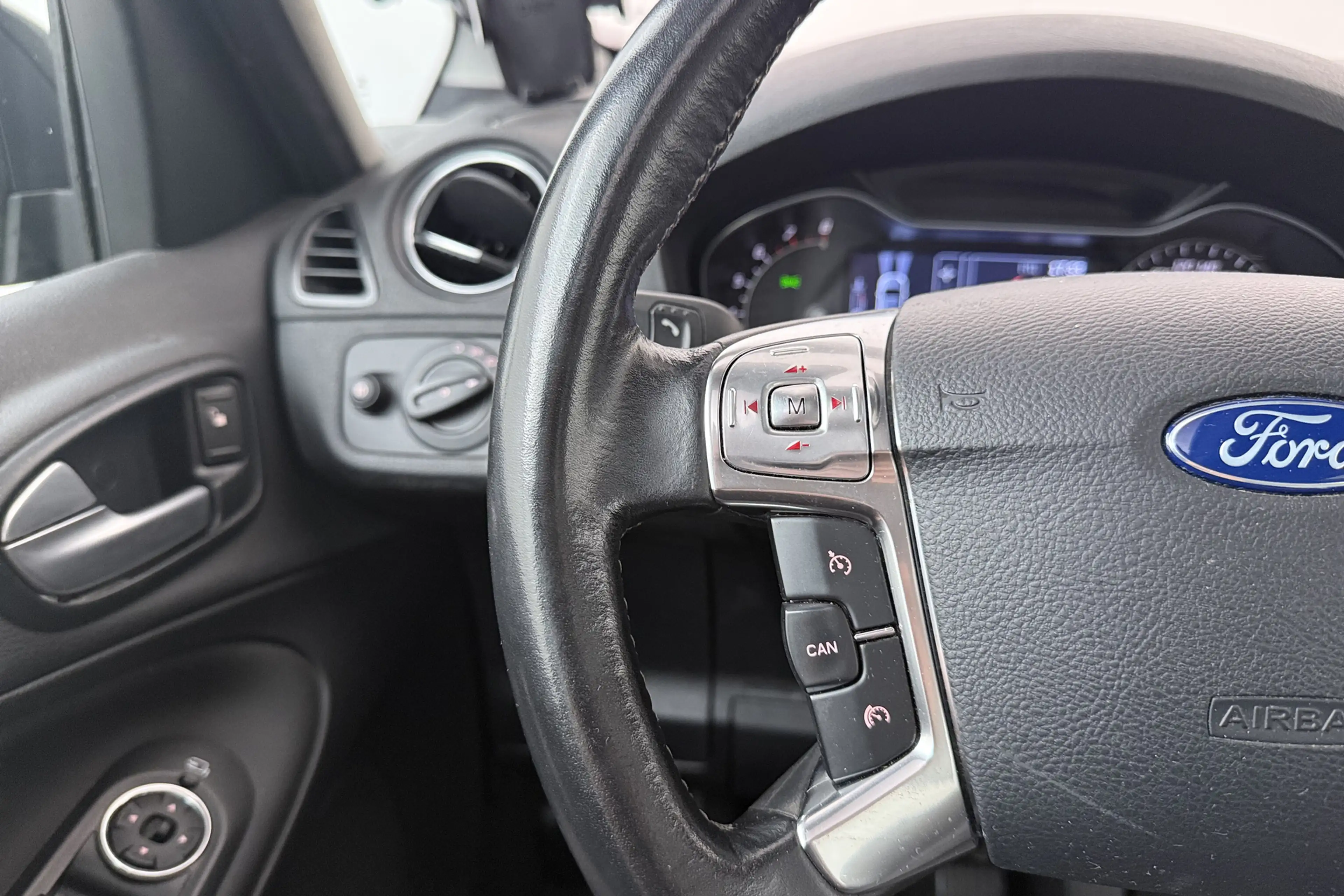 Ford Galaxy 1.6T 160 PK Platinum 7p. Pano-Dak Leder Trekhaak M — photo 20