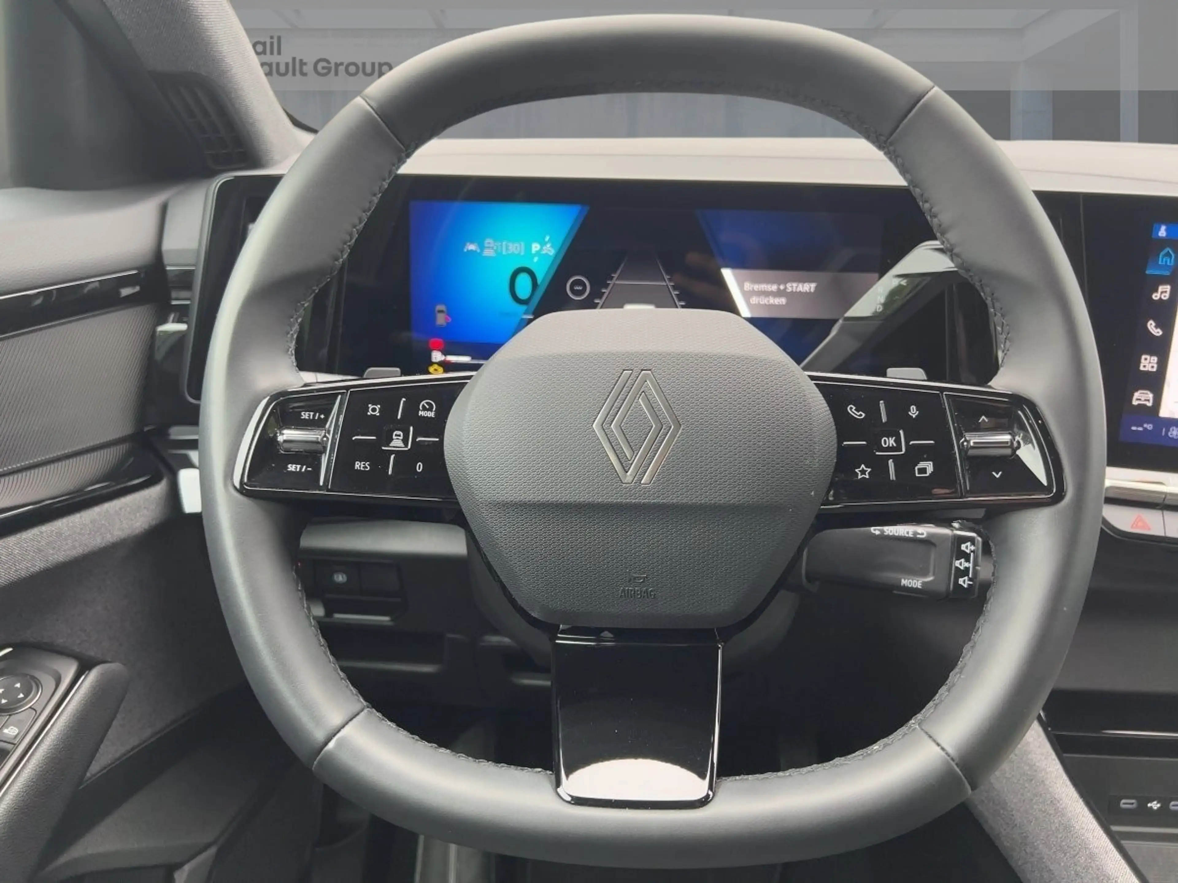 Renault Austral 1.3 TCE 160 EVOLUTION — photo 11