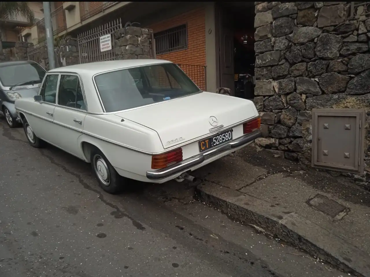 Mercedes-Benz 220, foto 3
