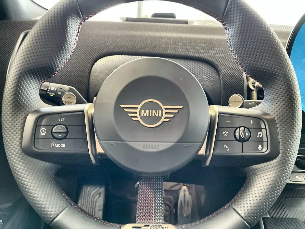 MINI Countryman снимка MINI Countryman