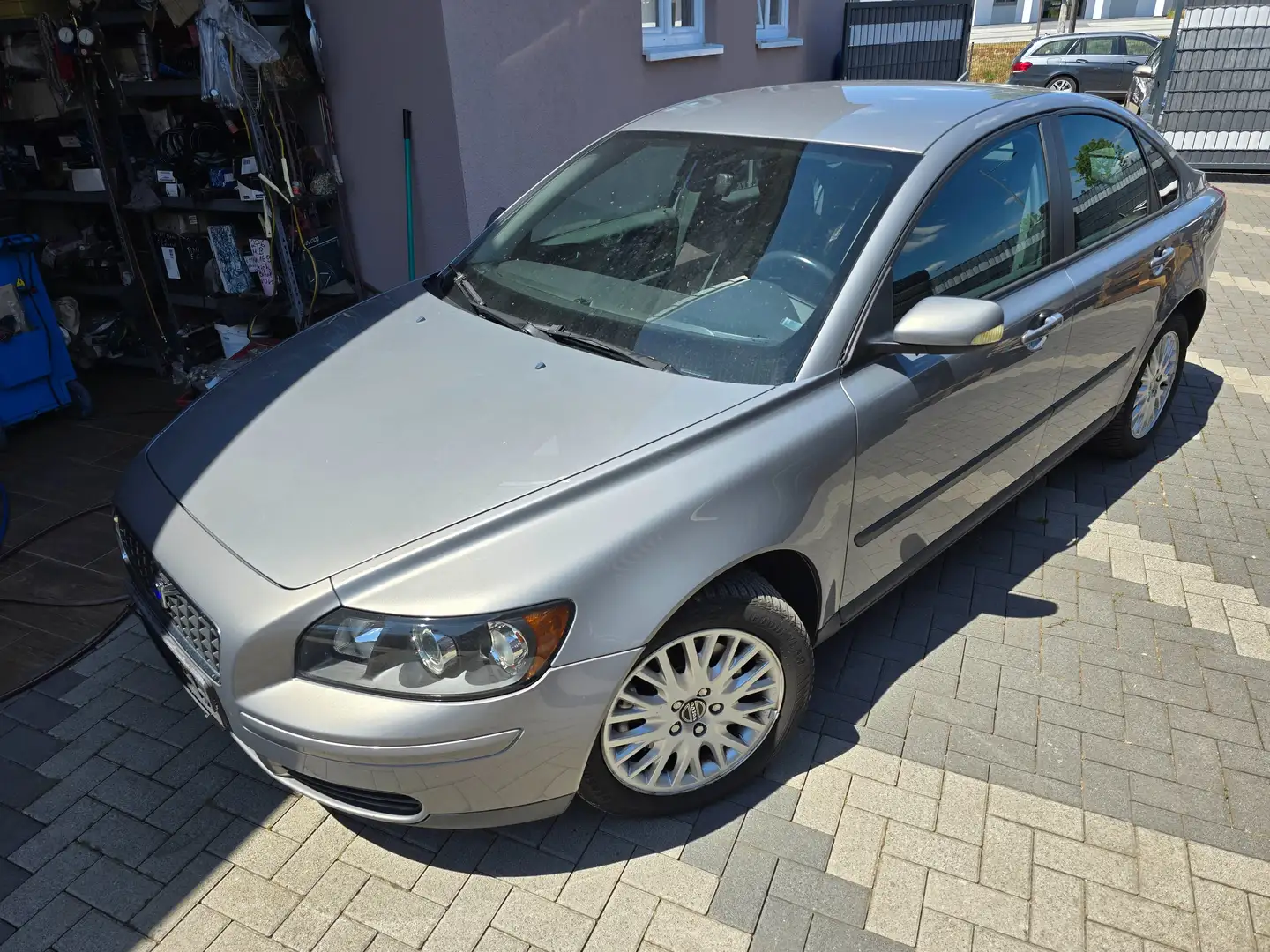 Volvo S40 2.4 Kinetic Grau - 1