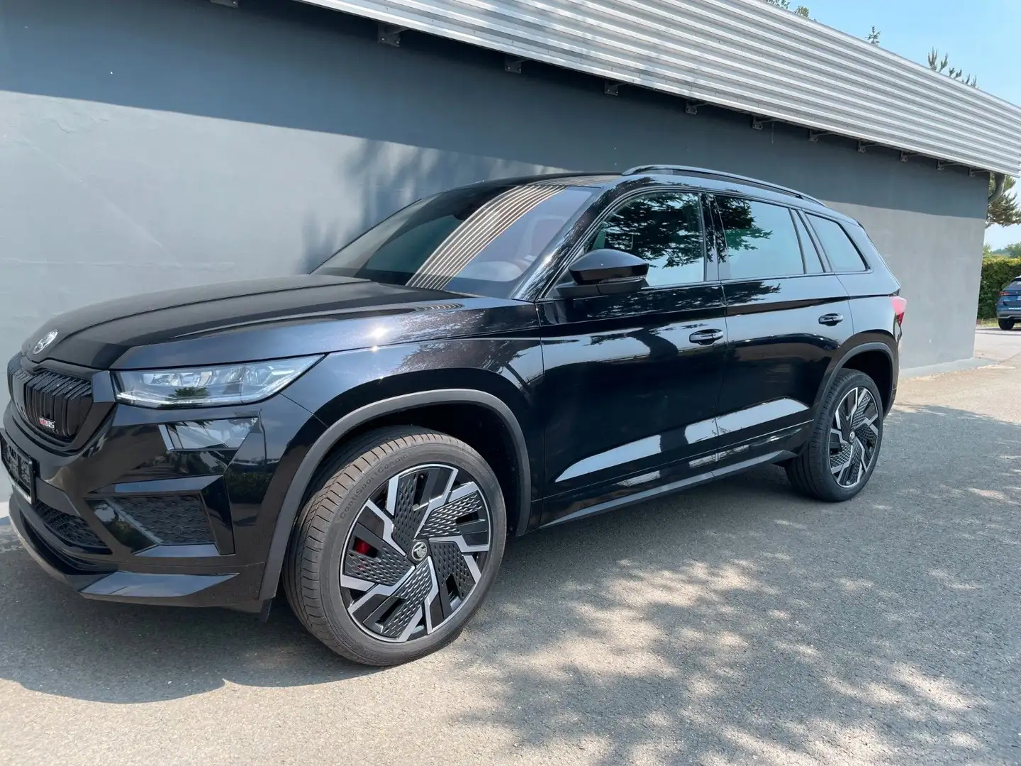 Skoda Kodiaq 2.0 TSI DSG 4x4 RS Schwarz - 2