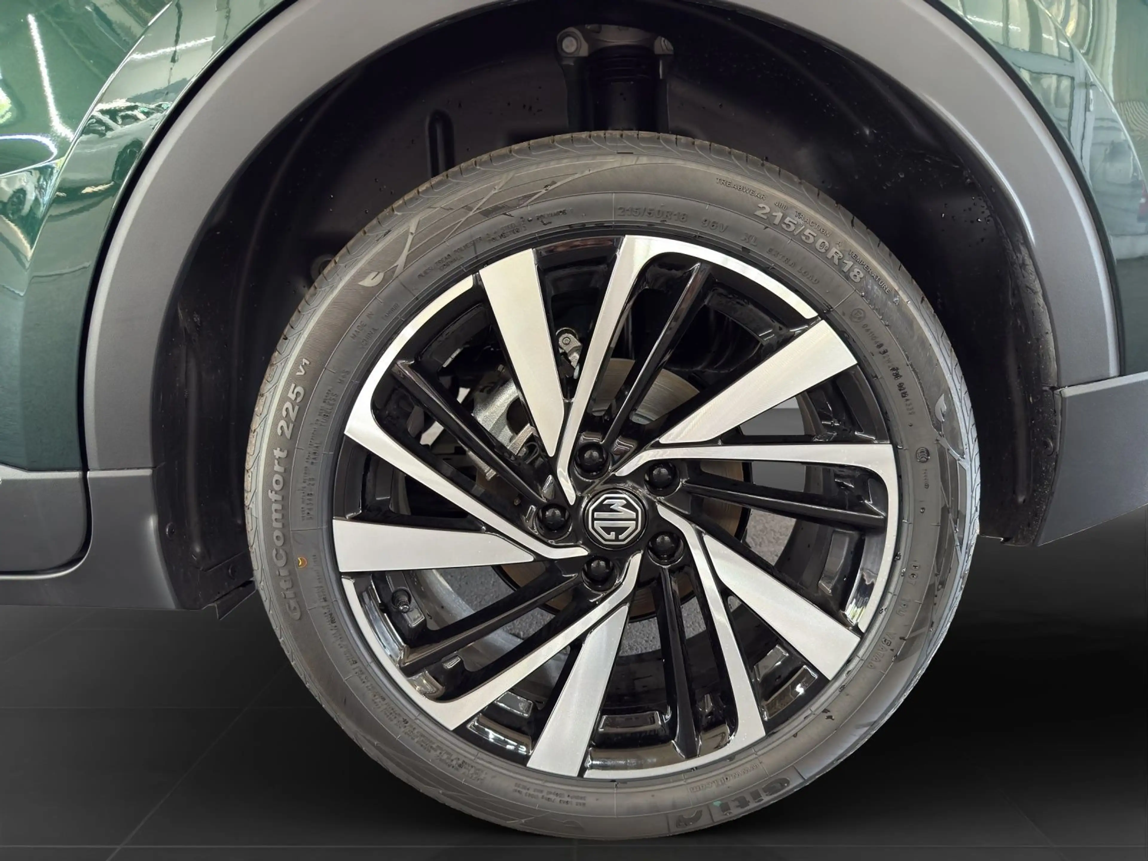 MG ZS Hybrid+ MY26 LUXURY PANO 360°KAMERA NAVI LM18 — photo 7