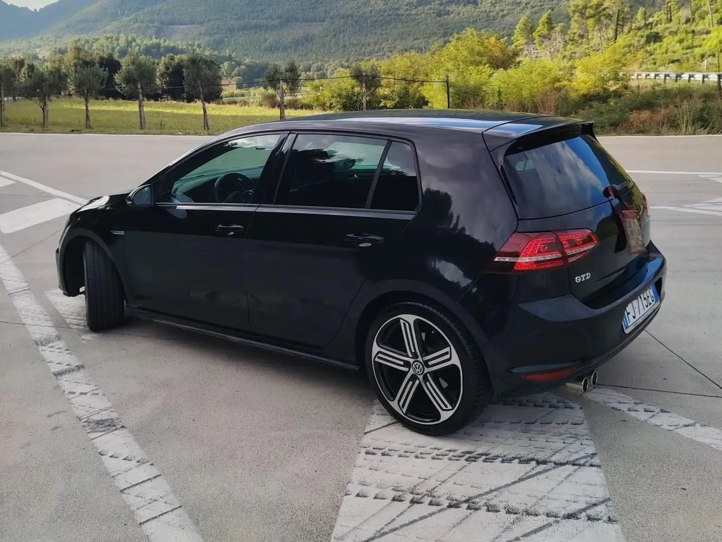 Volkswagen Golf GTD 184CV Distribuzione Nuova-2Chiavi-Manuale-Pdc- Nero - 2