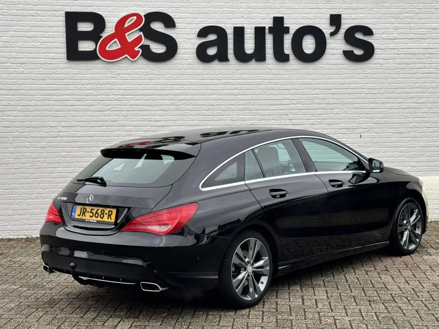 Mercedes-Benz CLA 180 Shooting Brake Edition Trekhaak Elektrische achter Zwart - 2