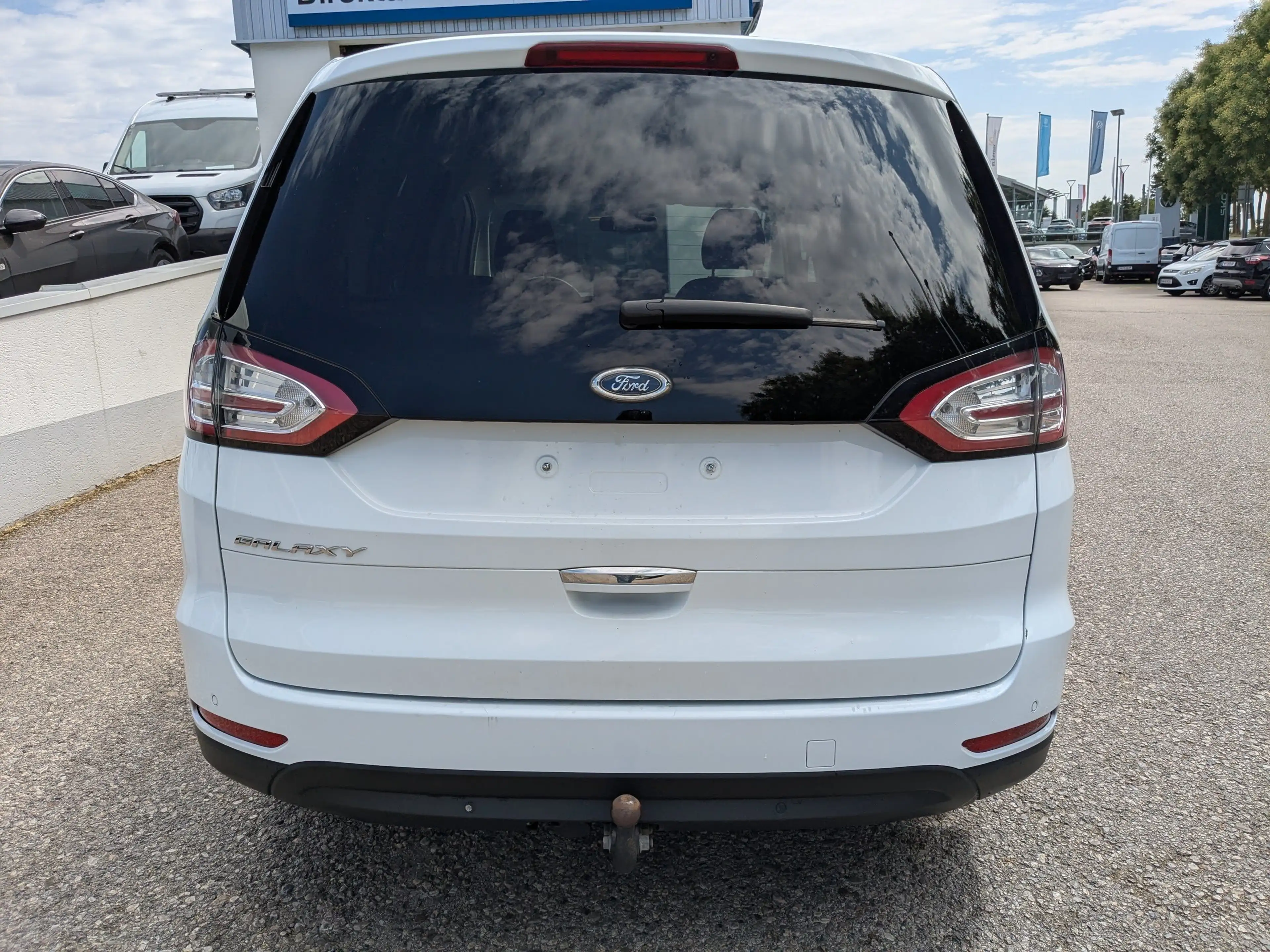 Ford Galaxy Titanium — photo 3
