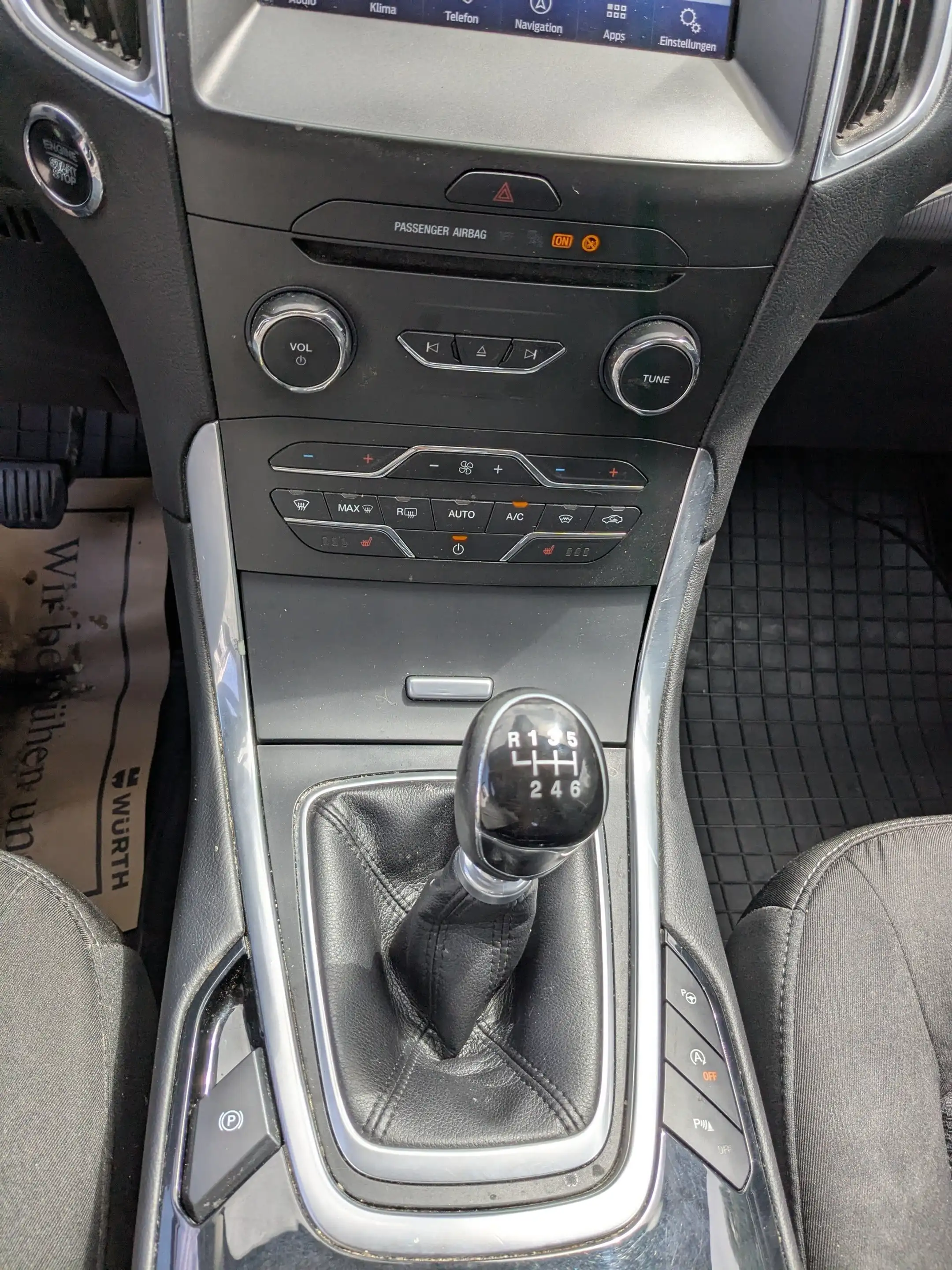 Ford Galaxy Titanium — photo 9