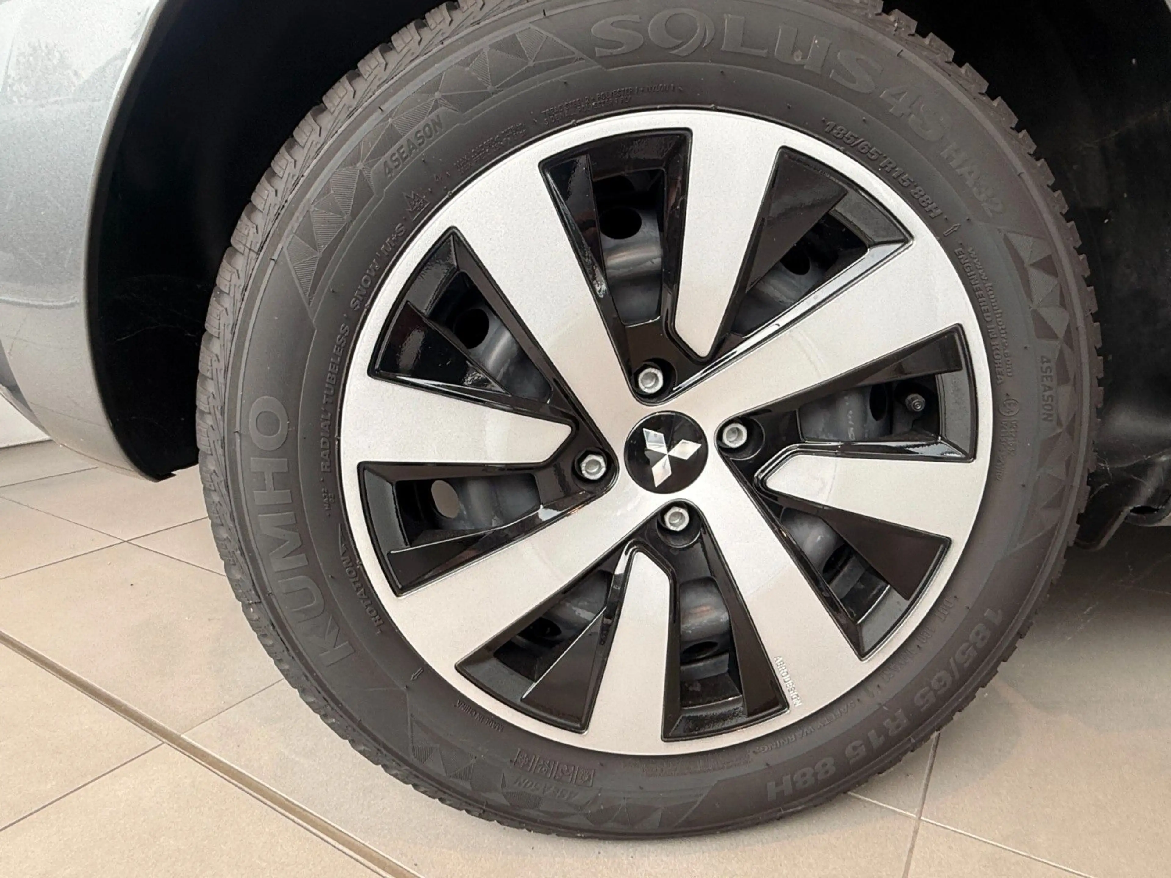 Mitsubishi Colt Basis — photo 6