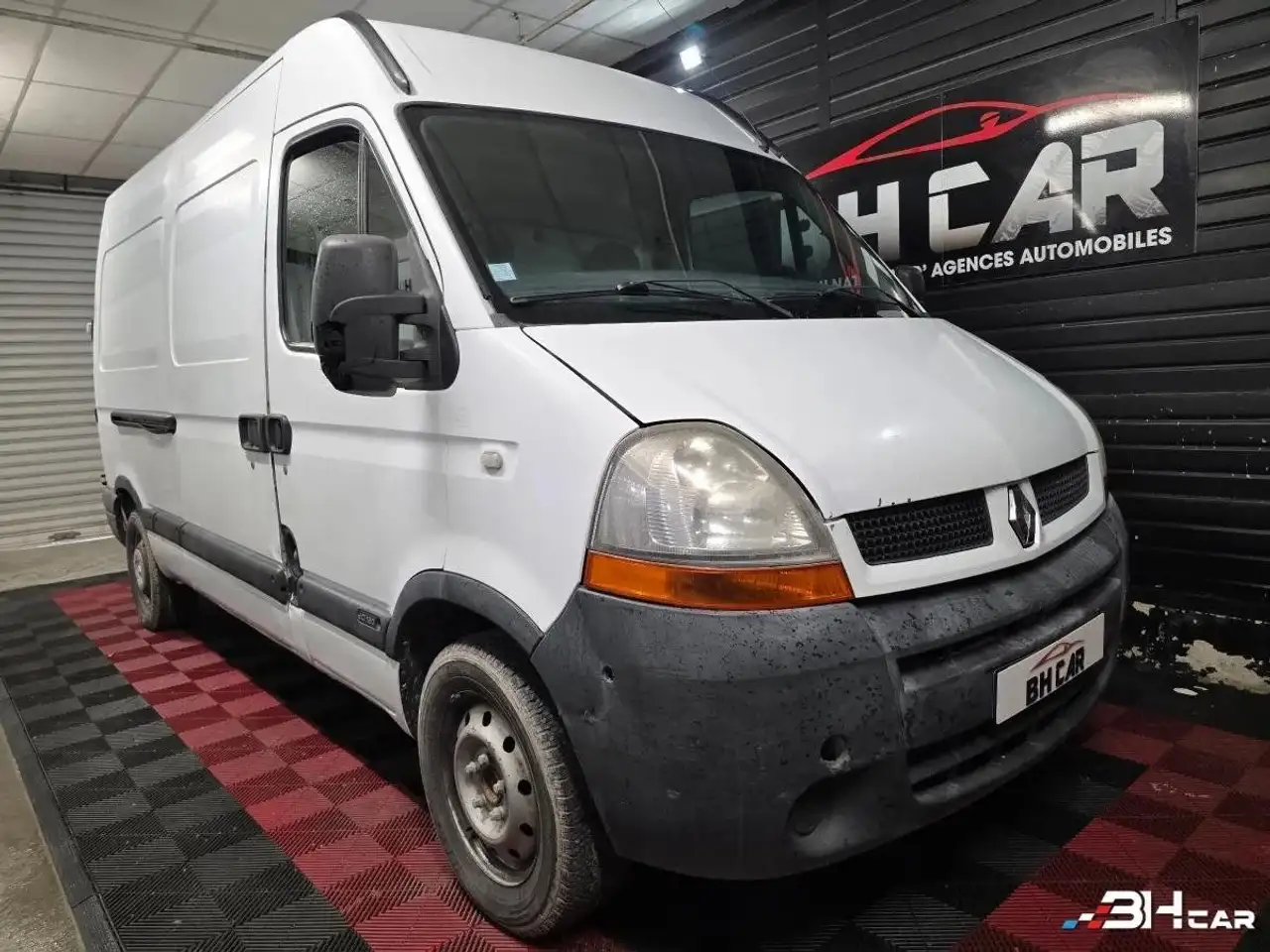 Renault Master Vu FOURGON 2.5 DCI 120 L2H2