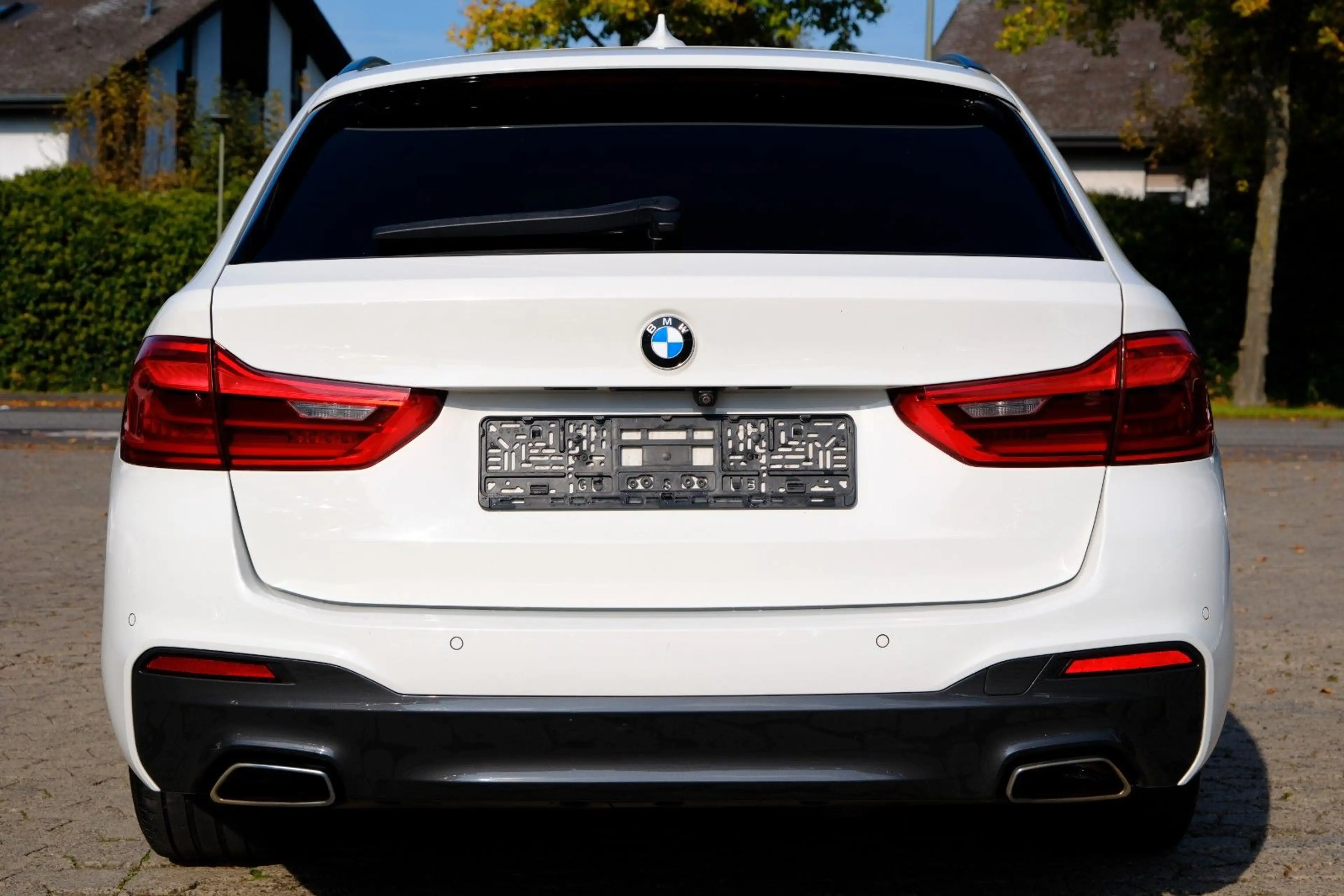 BMW 530 d Touring xDrive M Sport LED CAM HiFi Alcanta — photo 6