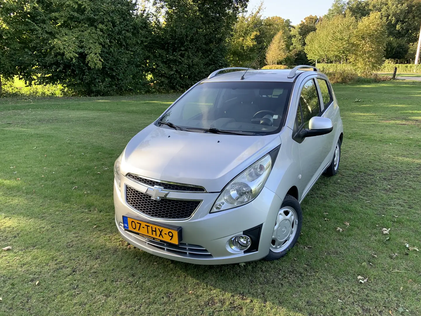Chevrolet Spark Spark 1.0 16V LS Bi-Fuel Šedá - 2