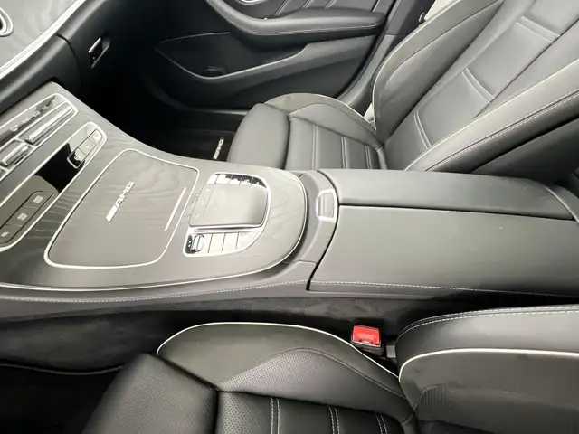 Mercedes-Benz E-Class view 16