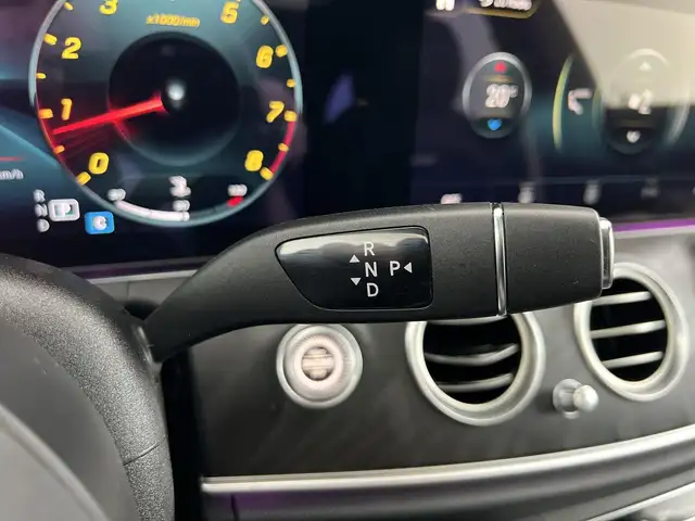 Mercedes-Benz E-Class view 15
