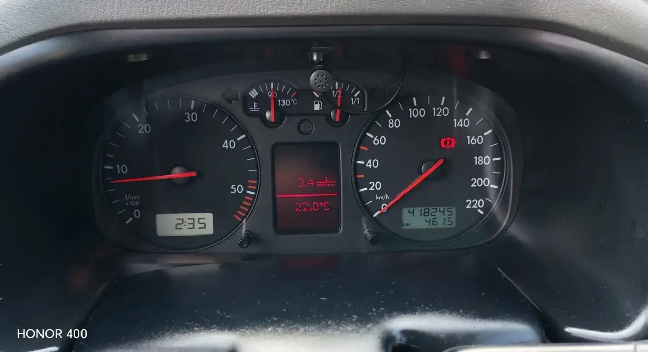 Volkswagen T4 Caravelle TDI 7DC2X2, foto 11