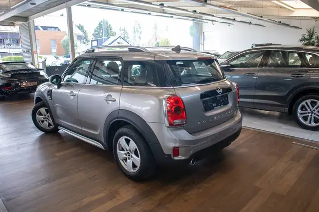 Mini Cooper Cooper view 4