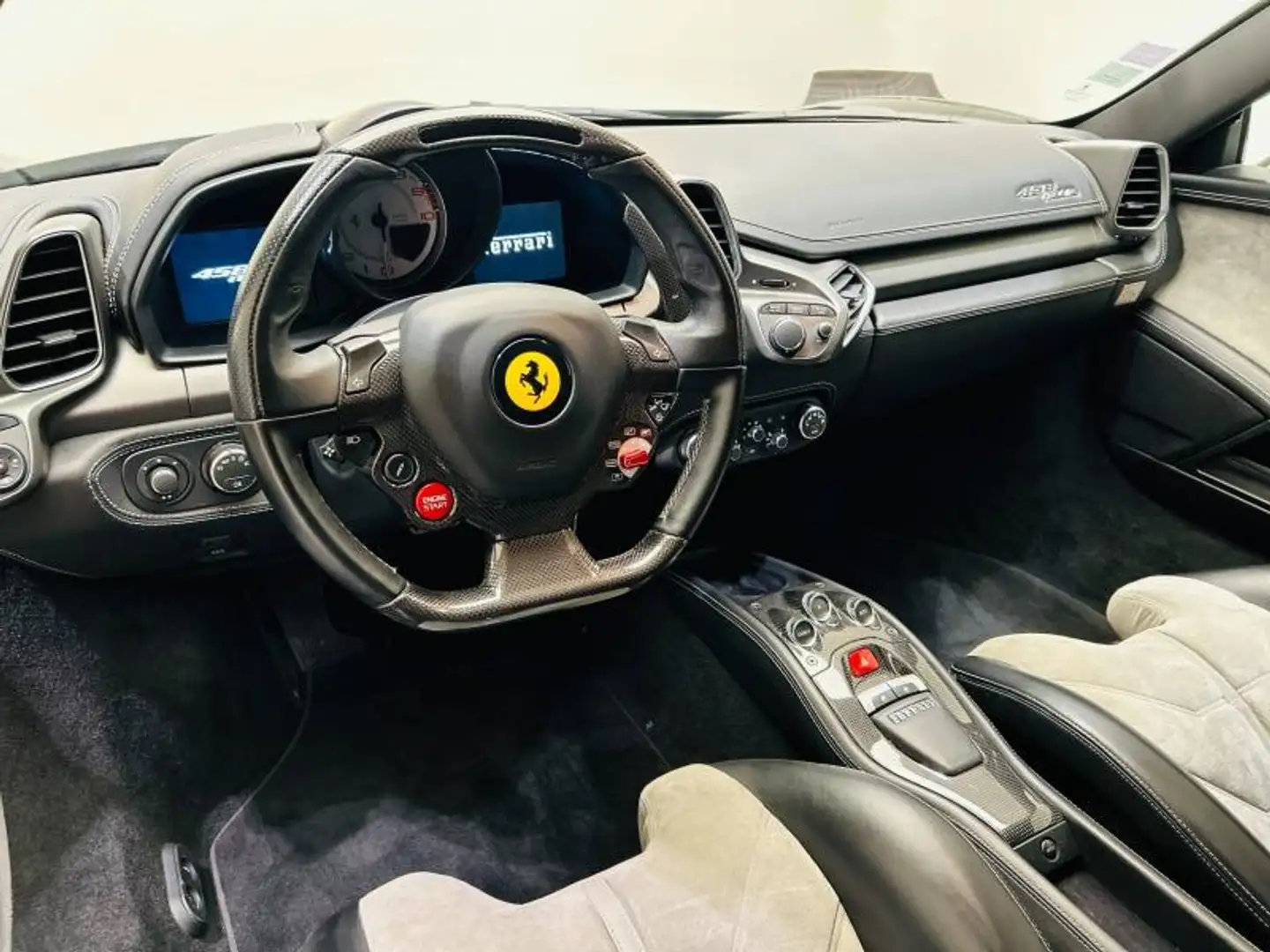 Ferrari 458 V8 4.5 Italia Noir - 2