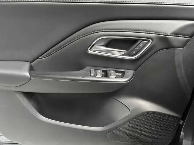 MG ZS view 10