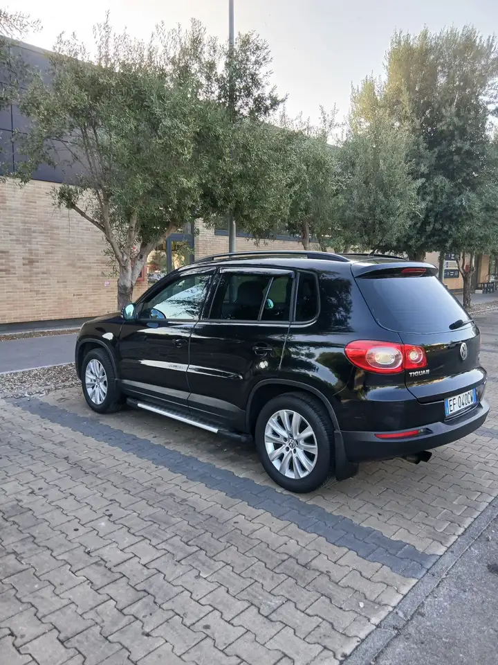 Volkswagen Tiguan 2.0 tdi Trend&Fun 4motion — photo 1 of 9