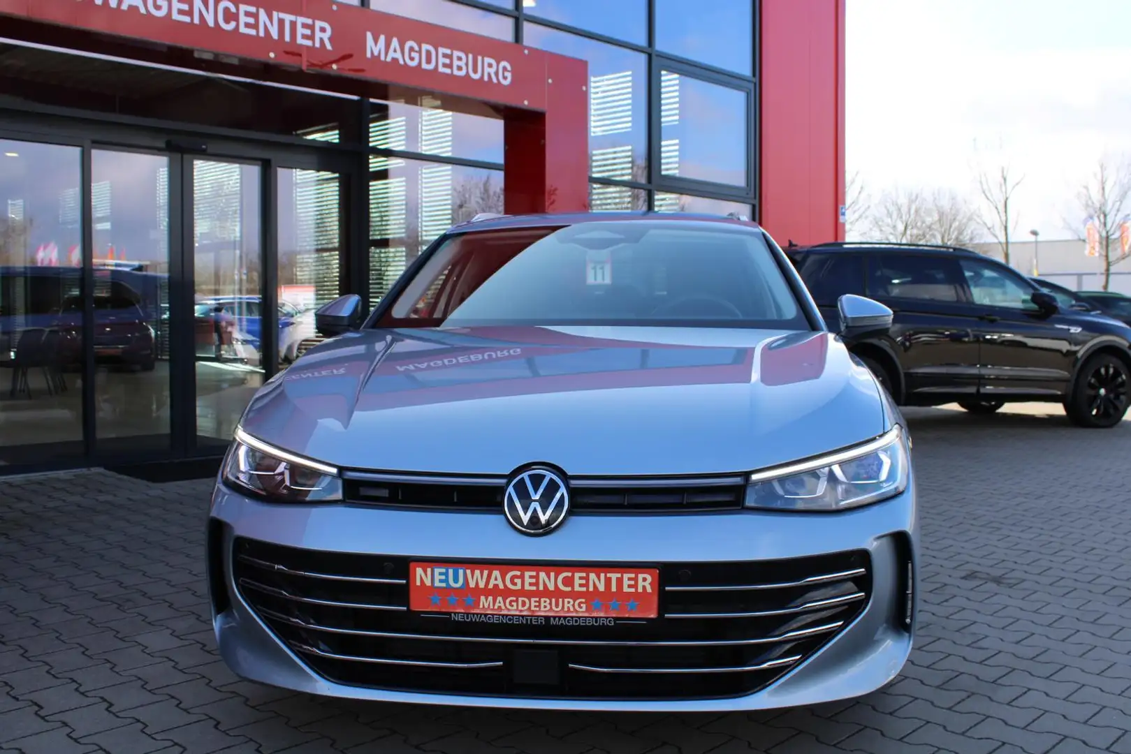 Volkswagen Passat Variant Passat 2.0 TDI Elegance*IQ DRIVE*MATRIX*AHK*NAVI*3 Argent - 2