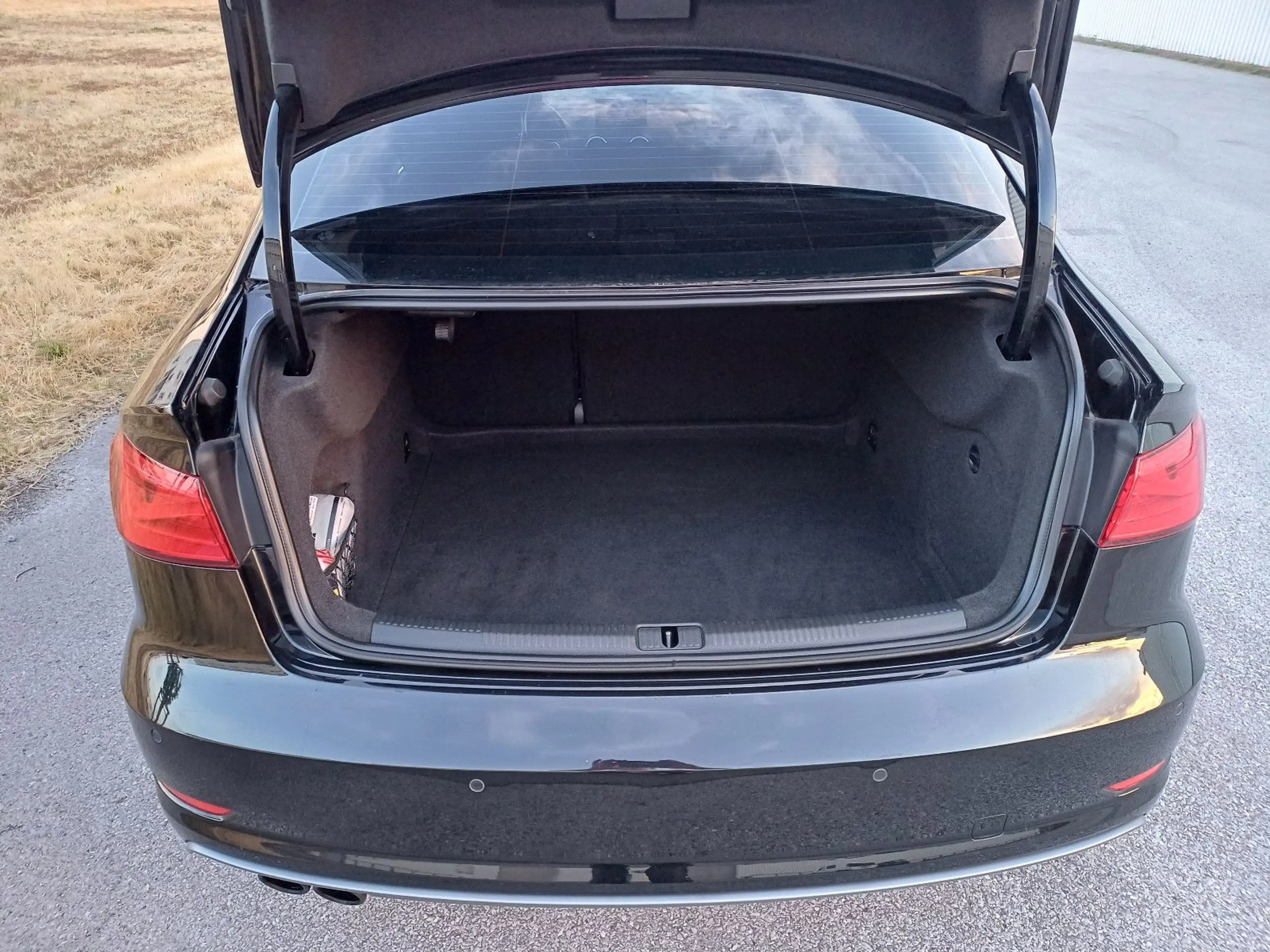 Audi A3 Limousine 1.4 TFSI  S-Line/Leder/Xenon/PDC — photo 20