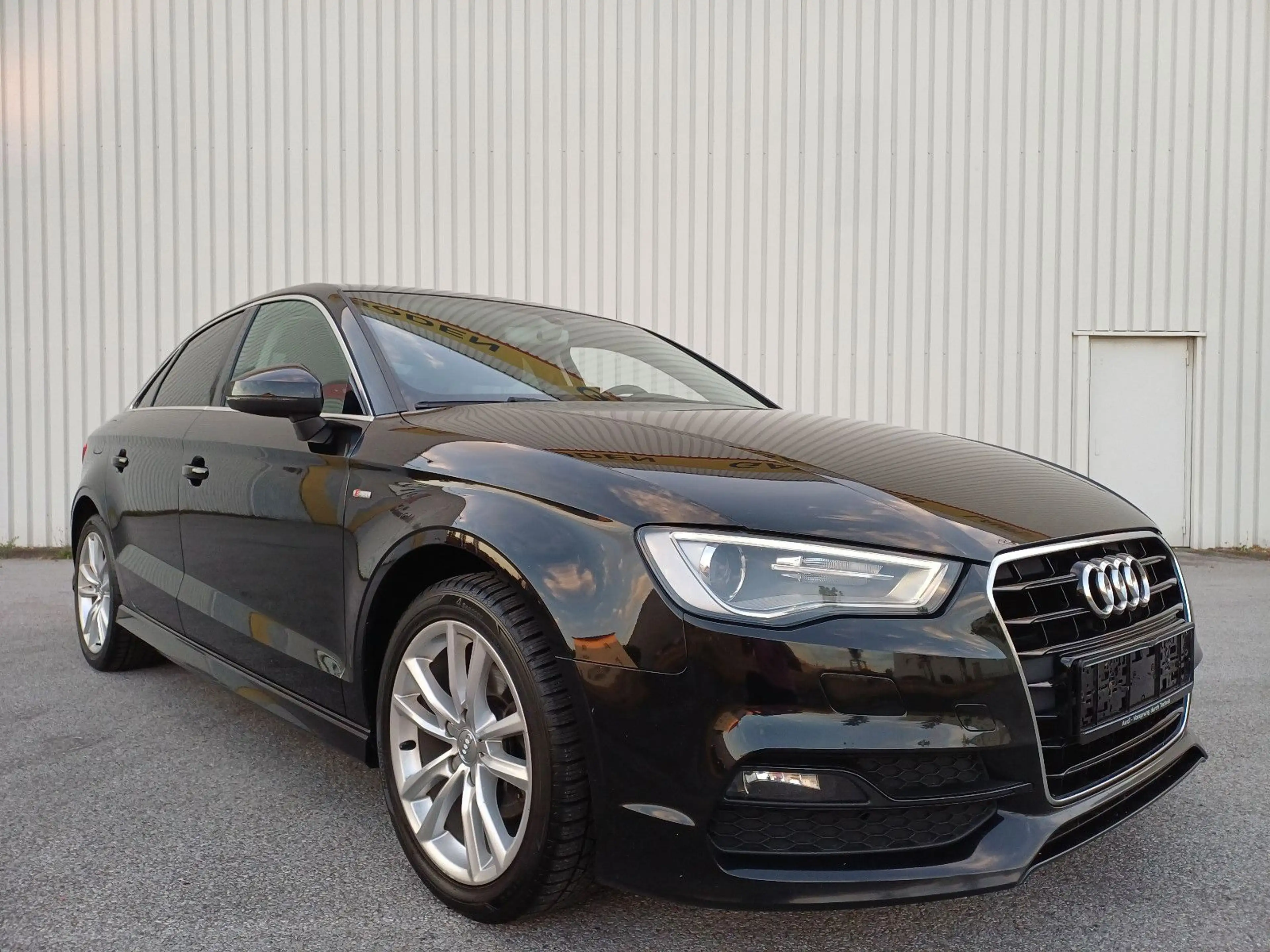 Audi A3 Limousine 1.4 TFSI  S-Line/Leder/Xenon/PDC — photo 4