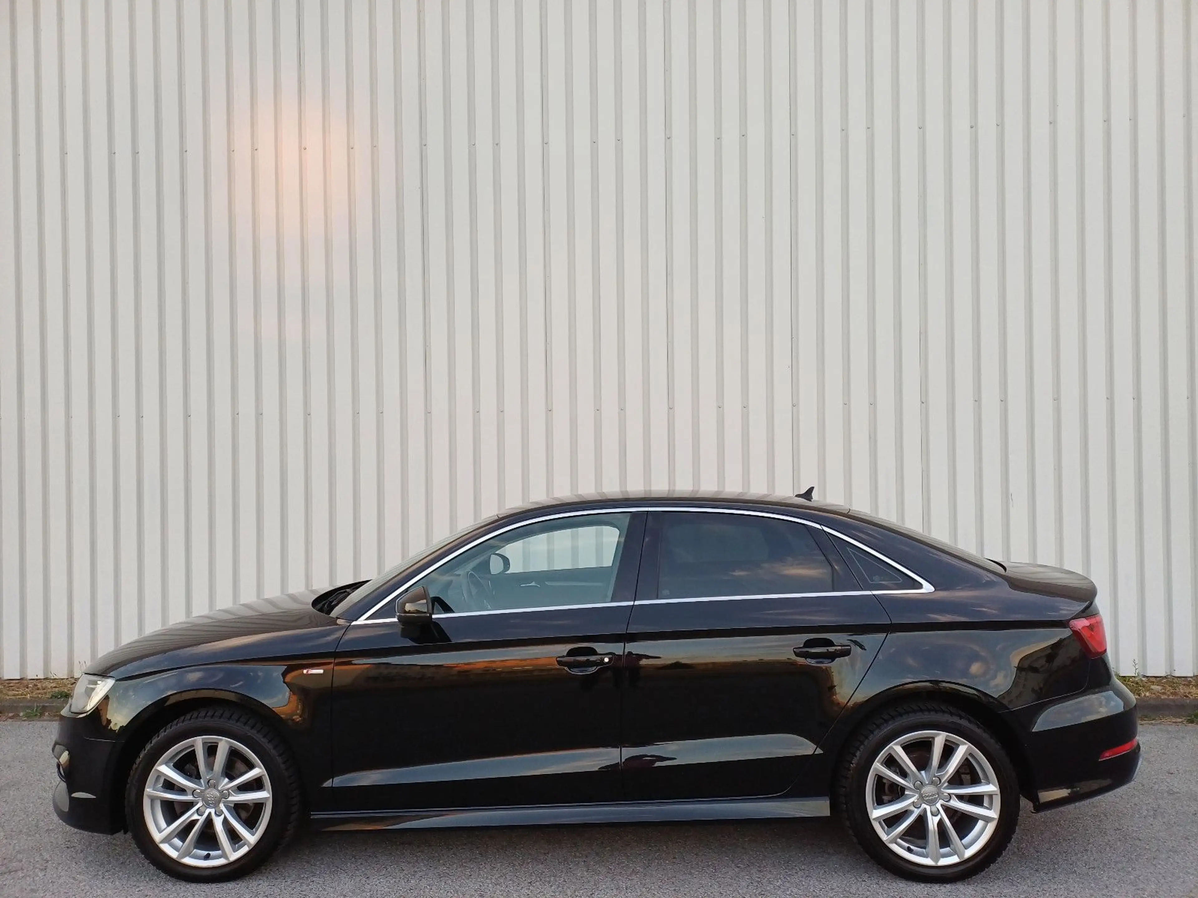 Audi A3 Limousine 1.4 TFSI  S-Line/Leder/Xenon/PDC — photo 5
