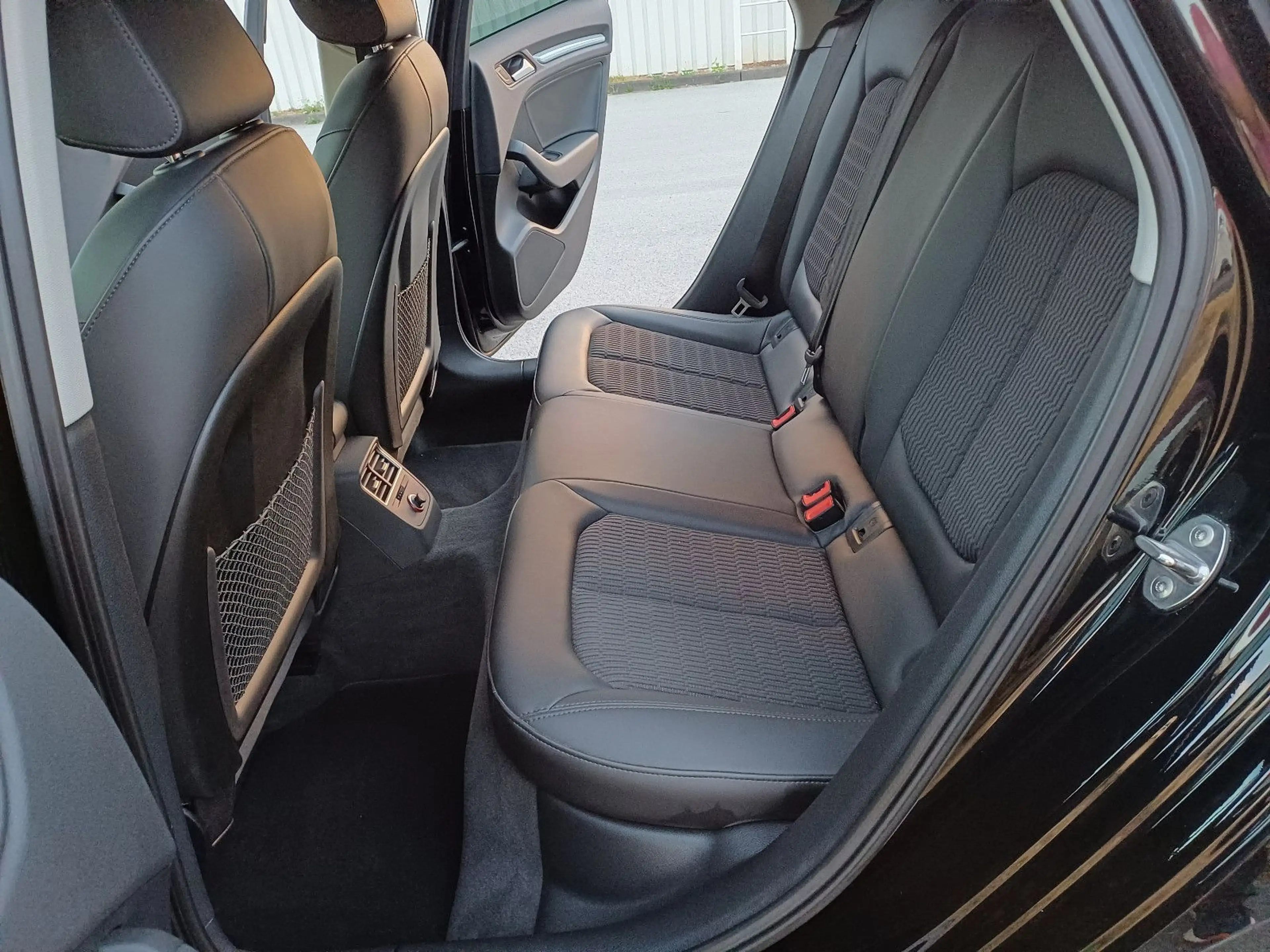 Audi A3 Limousine 1.4 TFSI  S-Line/Leder/Xenon/PDC — photo 18