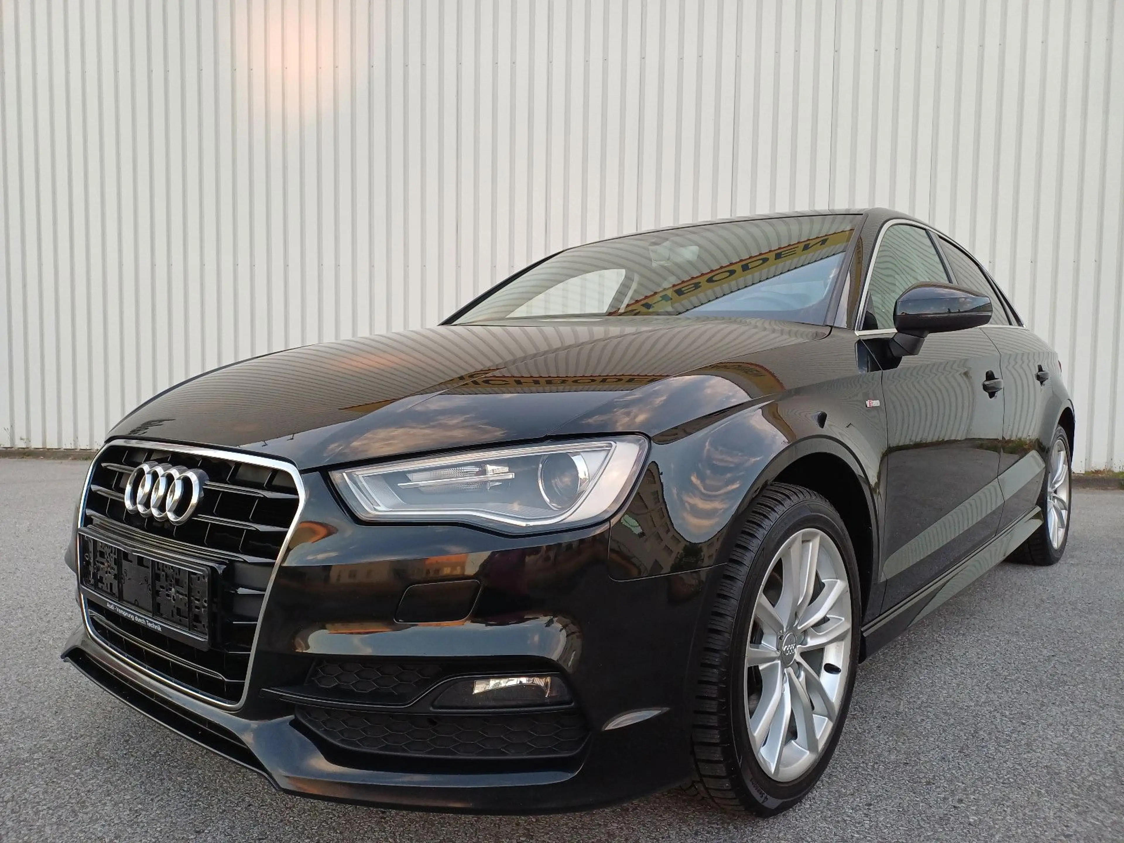 Audi A3 Limousine 1.4 TFSI  S-Line/Leder/Xenon/PDC — photo 2