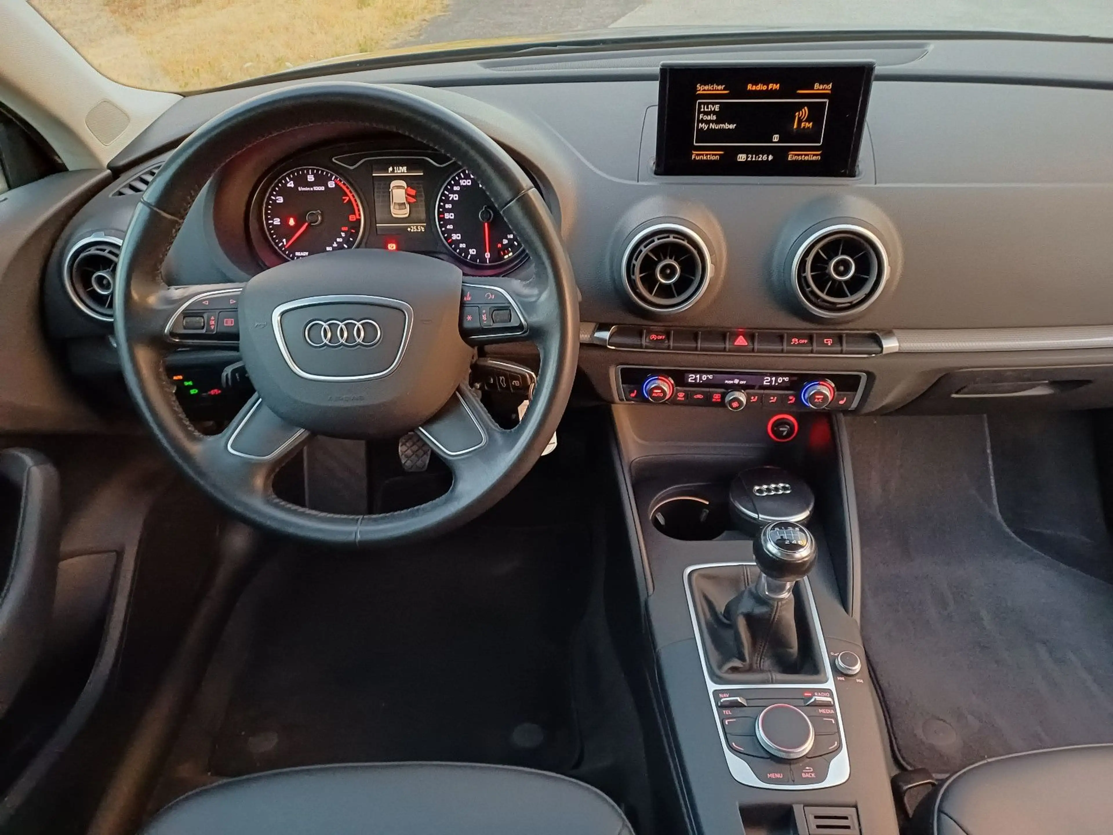 Audi A3 Limousine 1.4 TFSI  S-Line/Leder/Xenon/PDC — photo 10