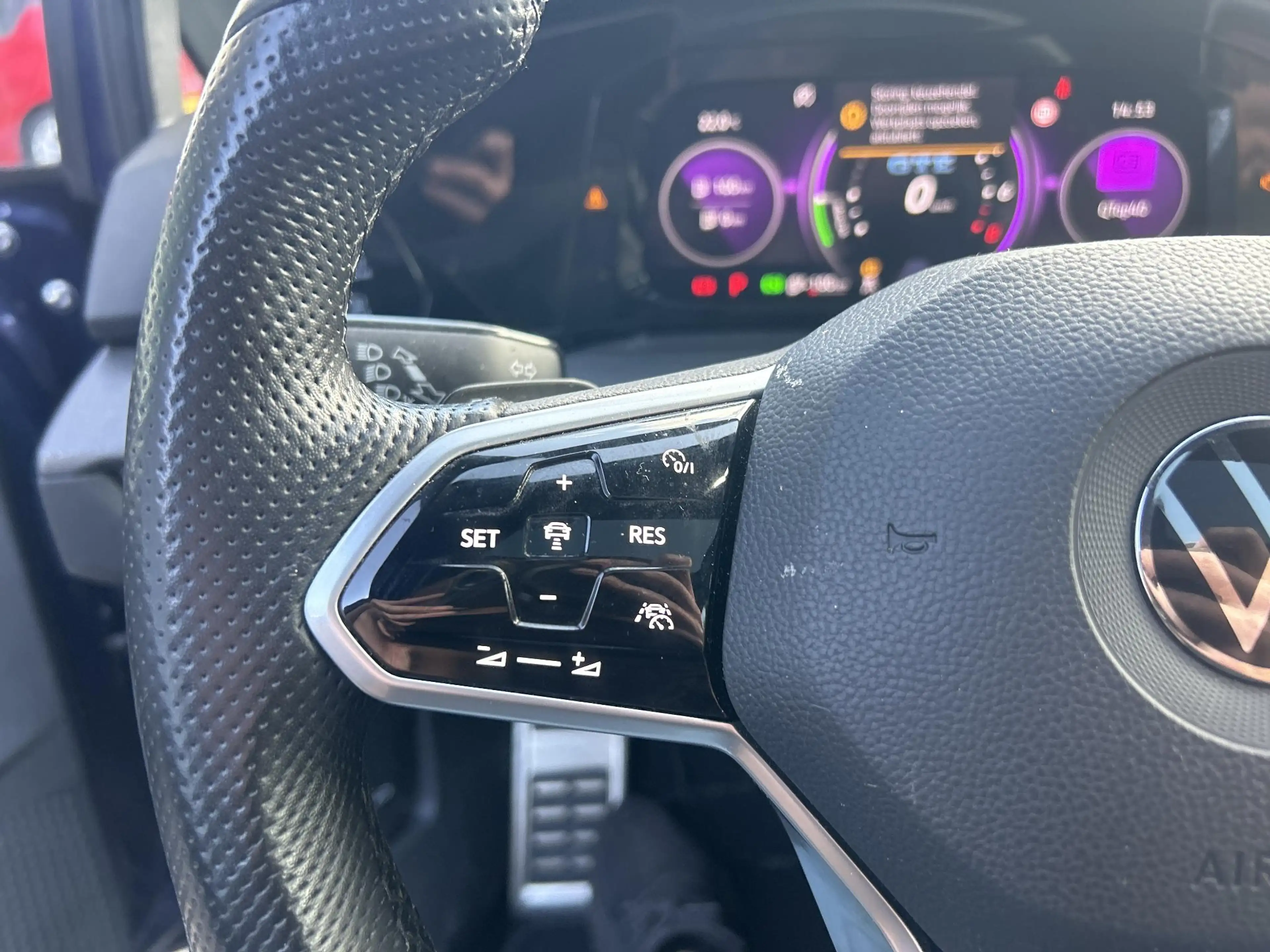 Volkswagen Golf GTE 1.4 eHybrid | € 12.350,- NETTO! | Pano | ACC | Cli — photo 10