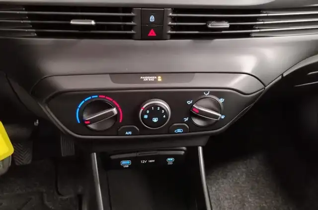 Hyundai i20 view 14