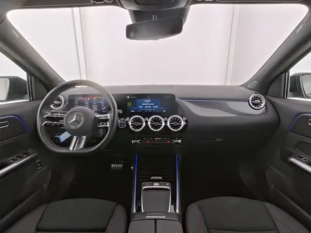 Mercedes-Benz Gla view 9