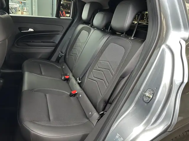 Jeep Avenger view 11
