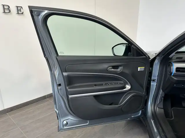 Jeep Avenger view 6