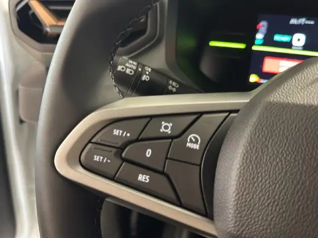 Dacia Duster view 8