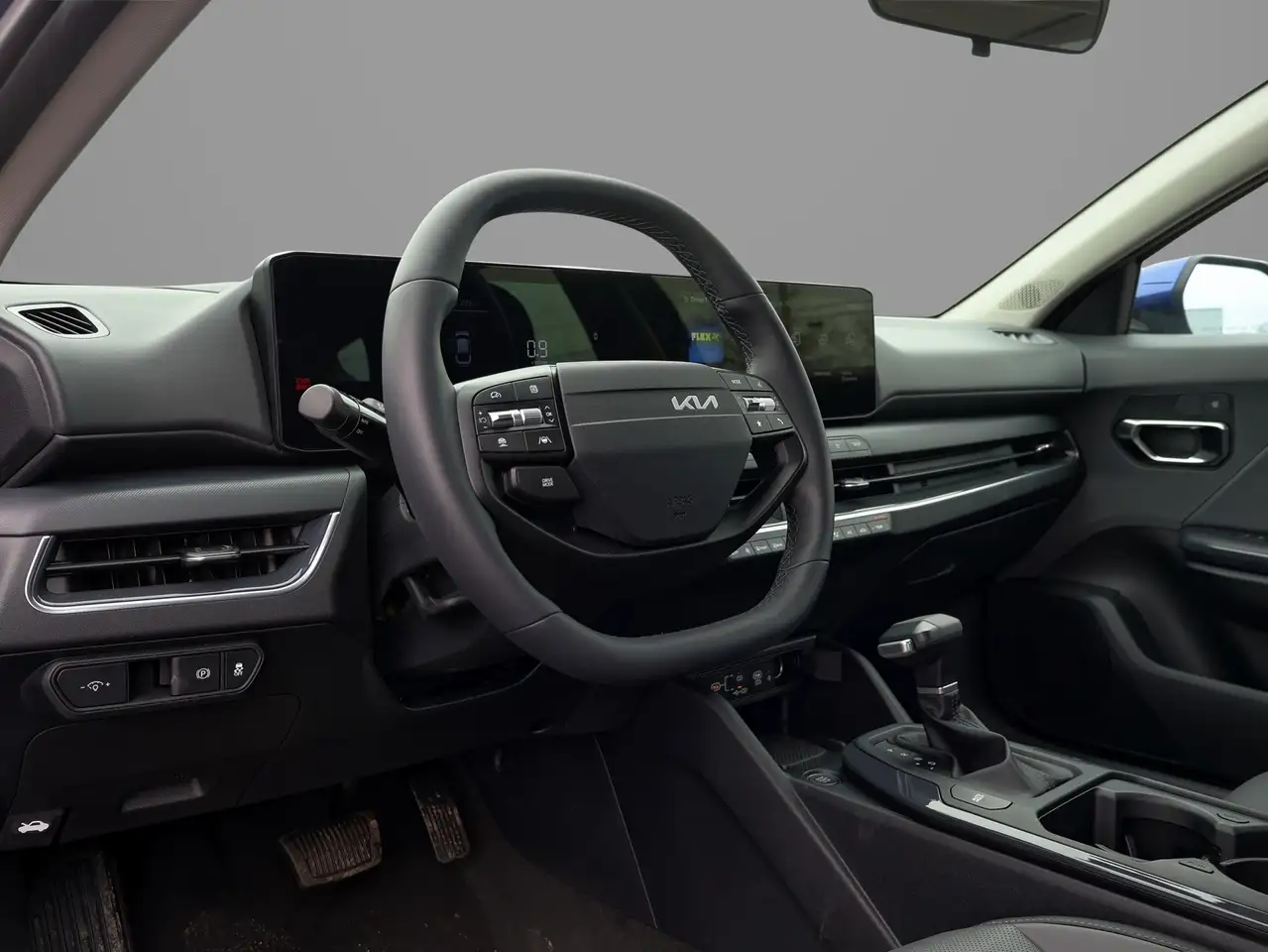 Kia K4 снимка Kia K4