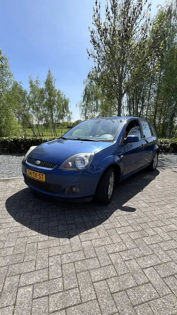 Ford Fiesta 1.4-16V Futura Blauw - 2